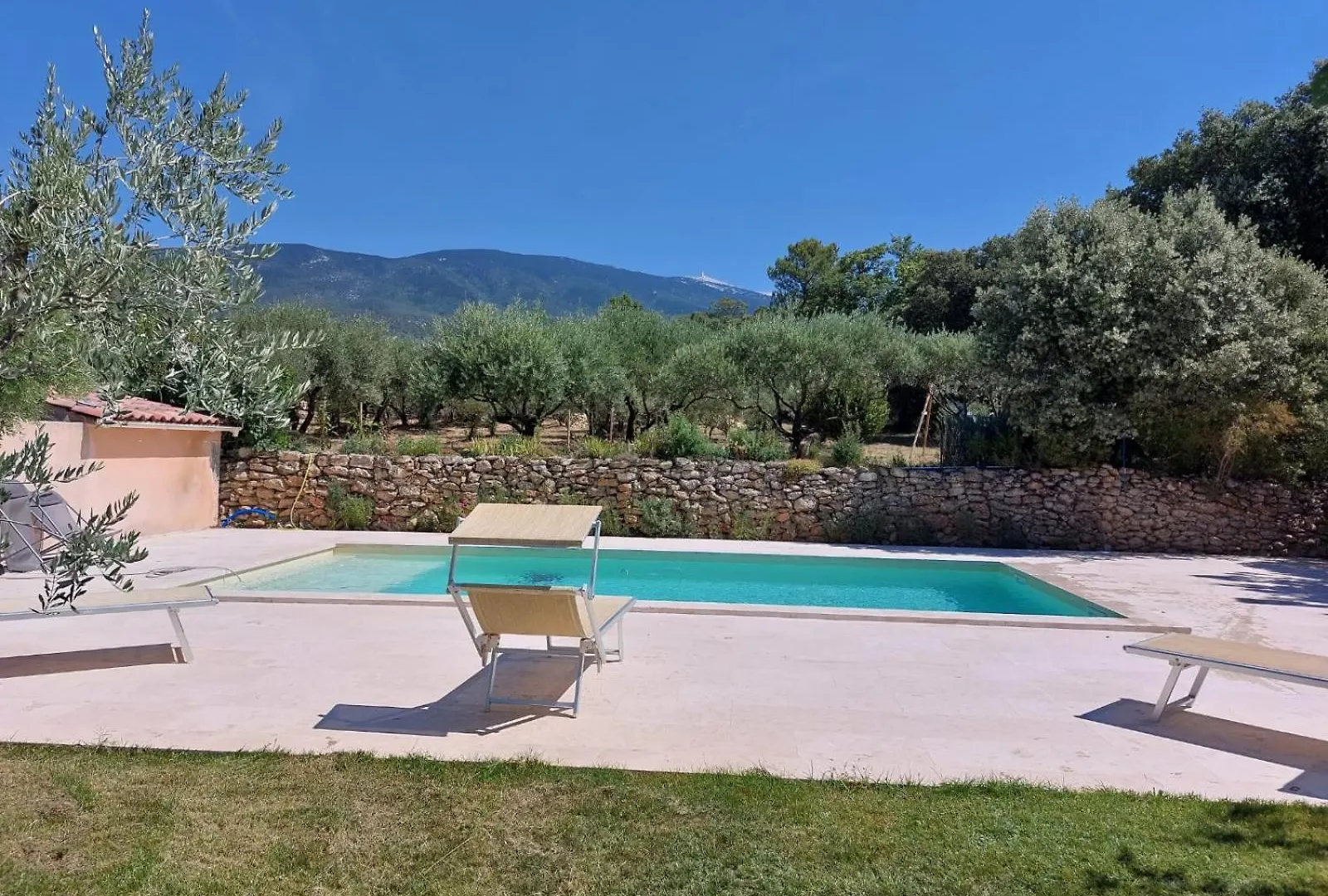 Villa Les Oliviers Bédoin 0*,  Francia